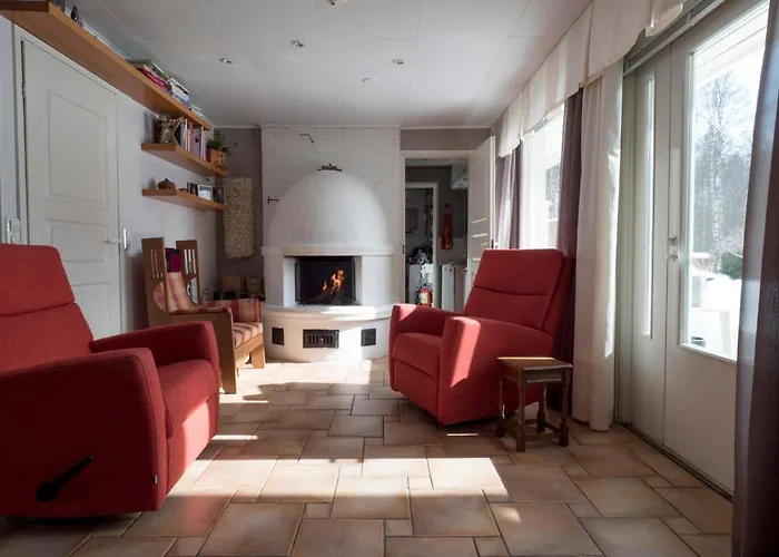 Moonlight House Large Holiday Villa With Sauna And Free Parking